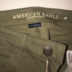 AE army green jeans